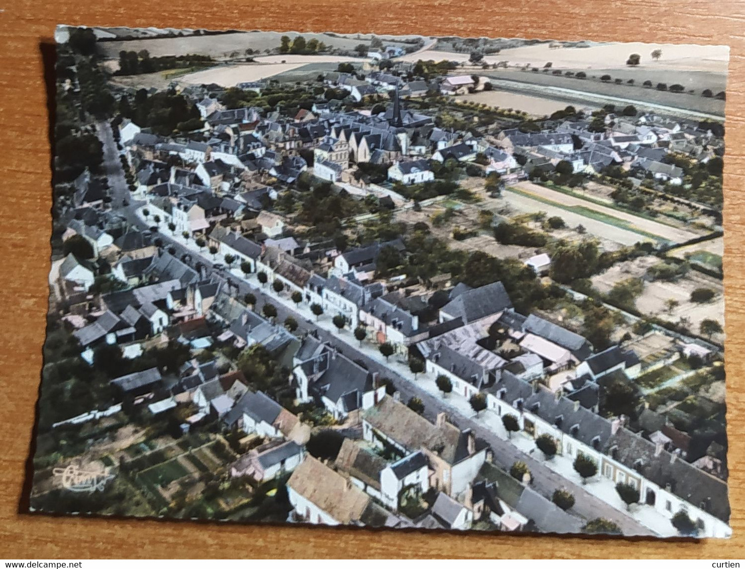 NEUILLE  PONT  PIERRE . 37 . Vue Générale Aérienne . 1974 - Neuillé-Pont-Pierre