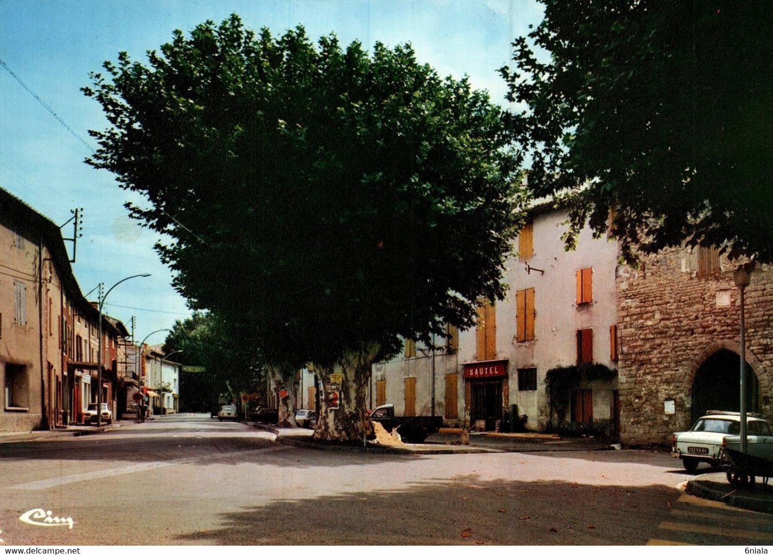 8292 MAZAN   RUE  PRINCIPALE (voiture 404 Peugeot)   (scan Recto-verso) 84 Vaucluse - Mazan