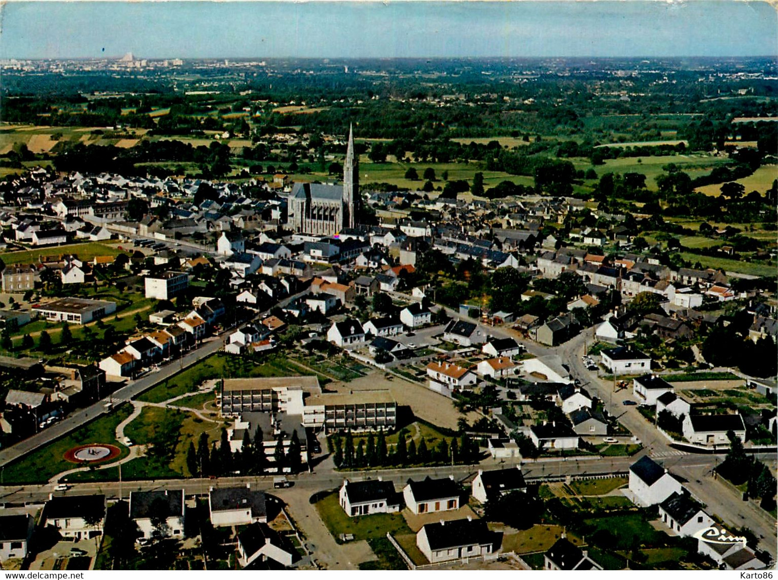 Carquefou * Vue Générale Aérienne Du Village - Carquefou