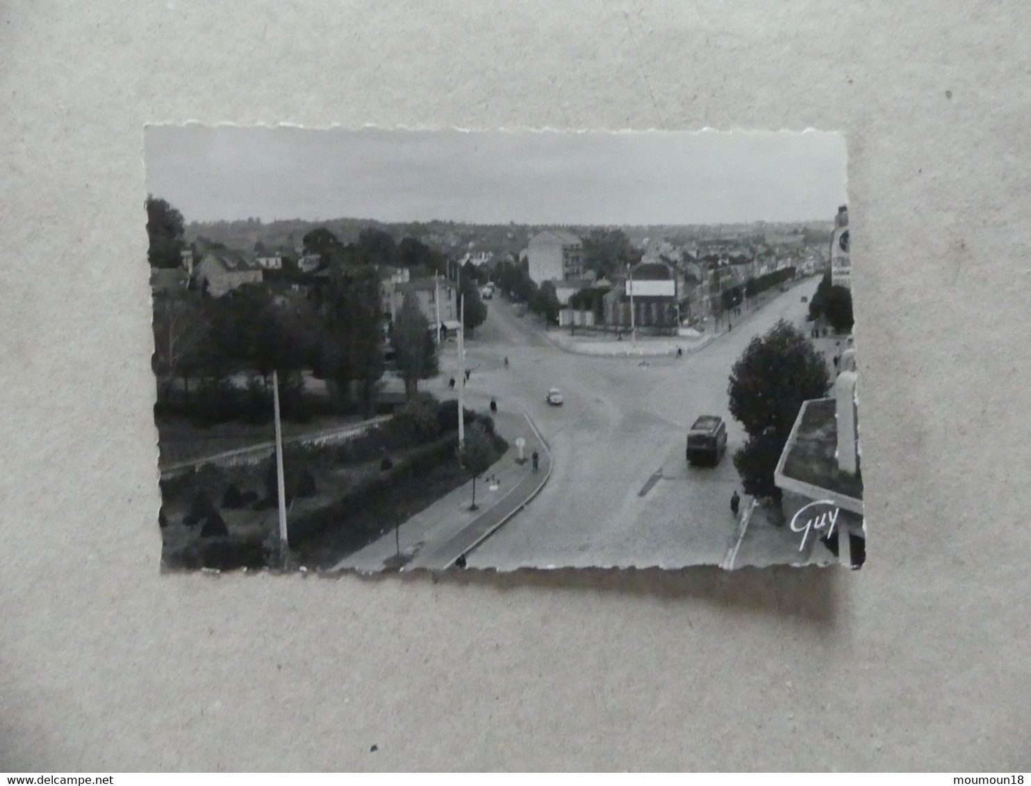 Bourg-la-Reine Le Rond-point Du Petit Chambord L'avenue Du Général Leclerc Et Le Boulevard Du Maréchal Joffre 903 Guy - Bourg La Reine