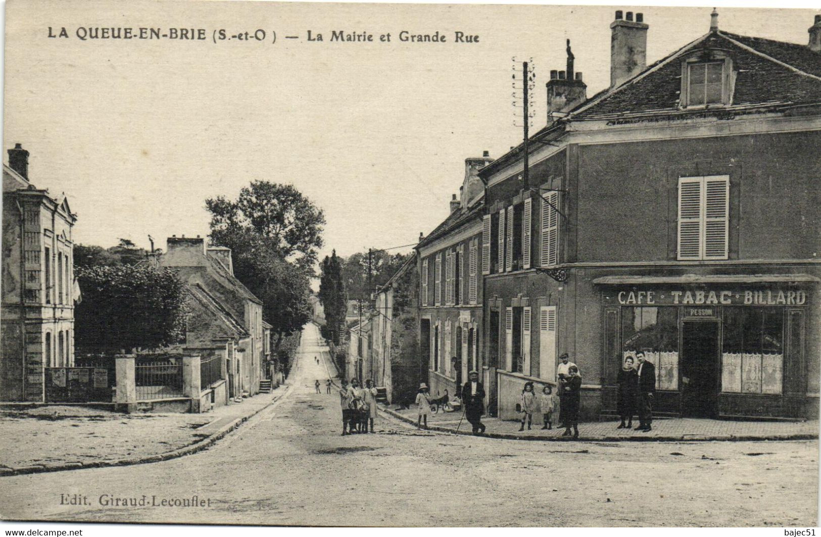 La Queue En Brie - La Mairie Et Grande Rue "animés" "café" - La Queue En Brie