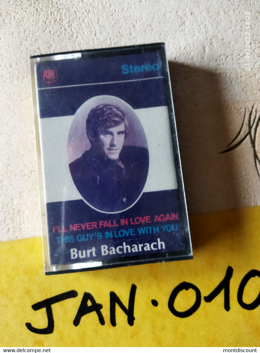 BURT BACHARACH K7 AUDIO EMBALLE D'ORIGINE JAMAIS SERVIE... VOIR PHOTO... (JAN 010) - Cassettes Audio