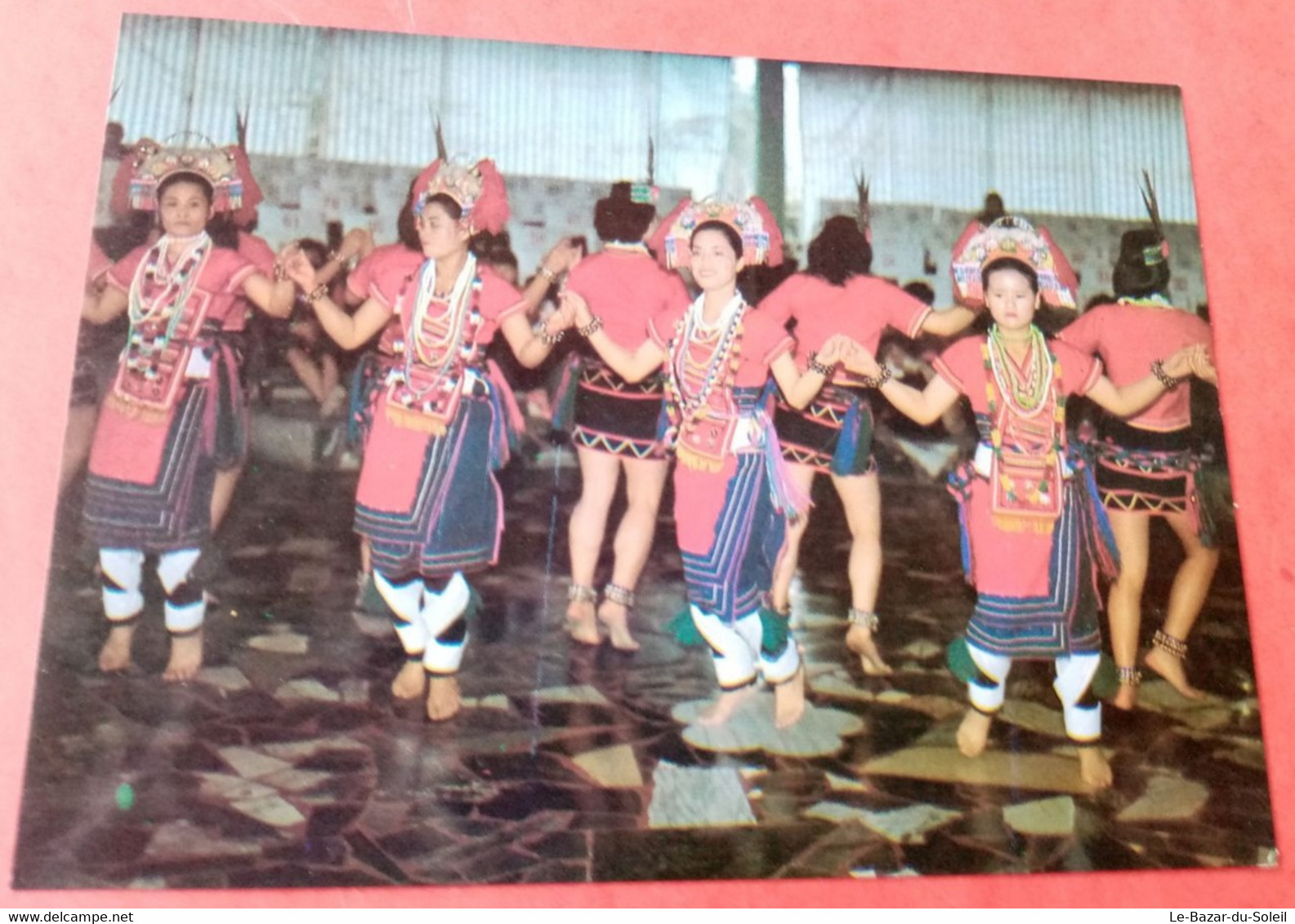 CP, Asie, Taiwan Aboriginal Dancing At HWA LEN Village Costum Perform Tribal Dancing For Tourists - Taiwán