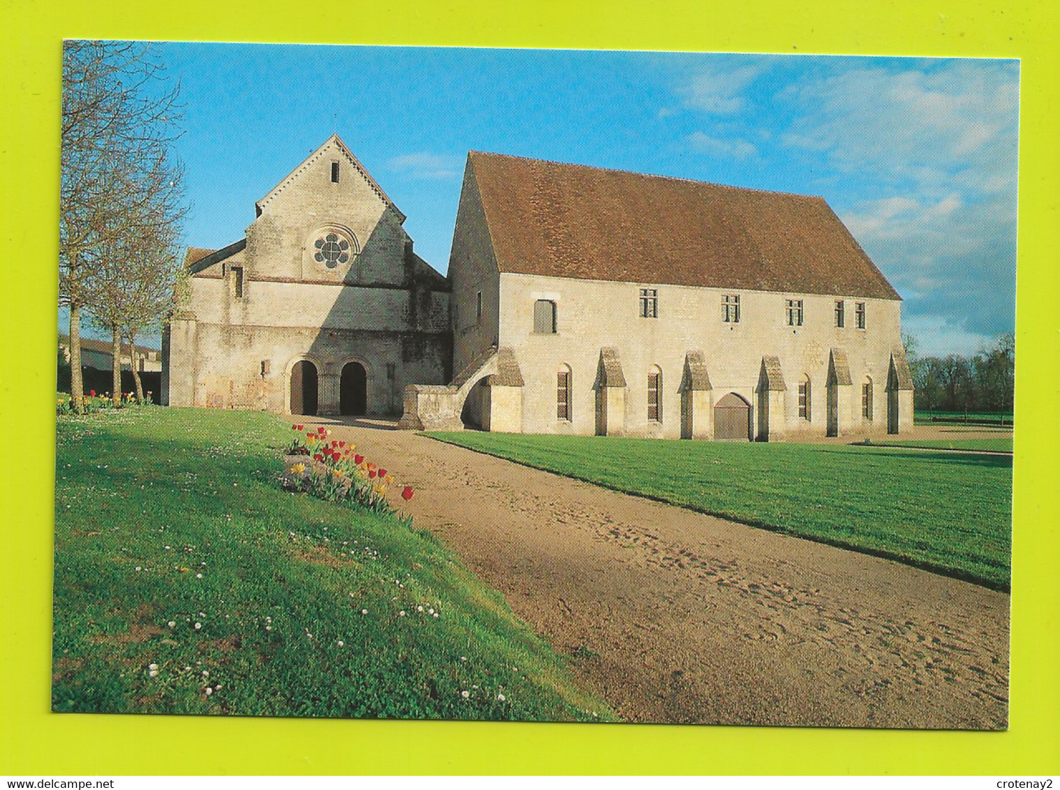 18 Abbaye De NOIRLAC Façades Ouest Vers St Amand Montrond VOIR DOS Editions Gaud 77 Moisenay Le Petit - Saint-Amand-Montrond