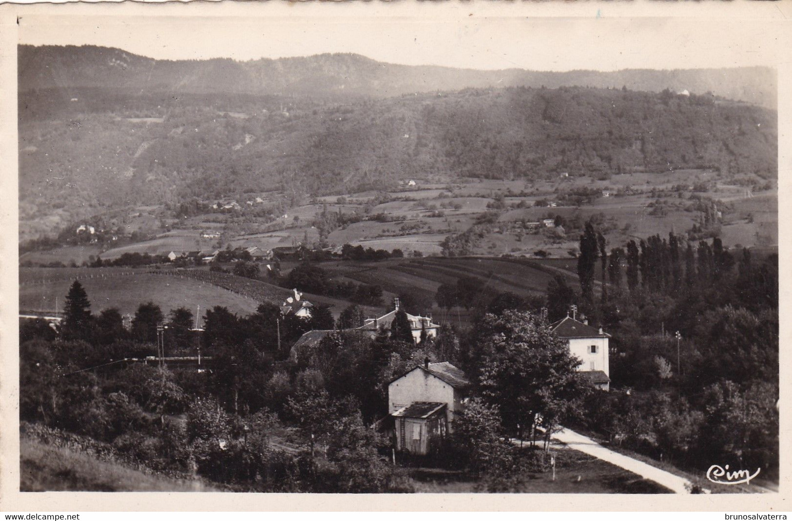 SAINT-CERGUES LES VOIRONS - La Gare Et Les Voirons - Saint-Cergues