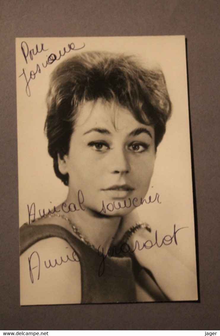 Autographe De ANNIE GIRARDOT  (1931-2011)  Sur Photo - Andere & Zonder Classificatie