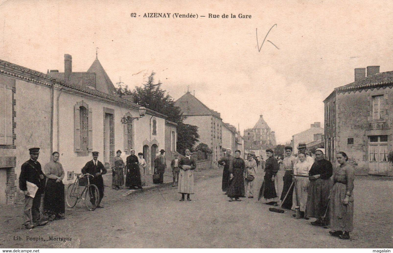 Aizenay : Rue De La Gare - Aizenay