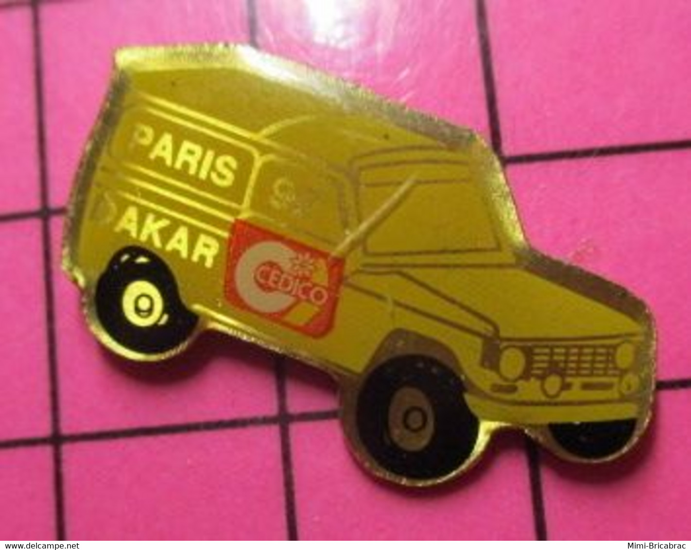 313h Pin's Pins / Beau Et Rare / THEME : SPORTS / AUTOMOBILES RALLYE PARIS DAKAR CEDICO 4x4 - Car Racing - F1