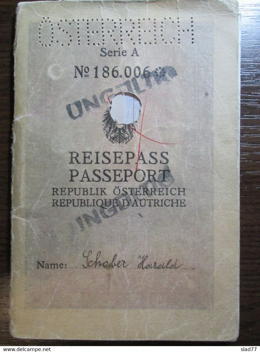 1948 Austrian Passport Expired With Swiss Visa And Italian Tourist Stamp - Historical Documents
