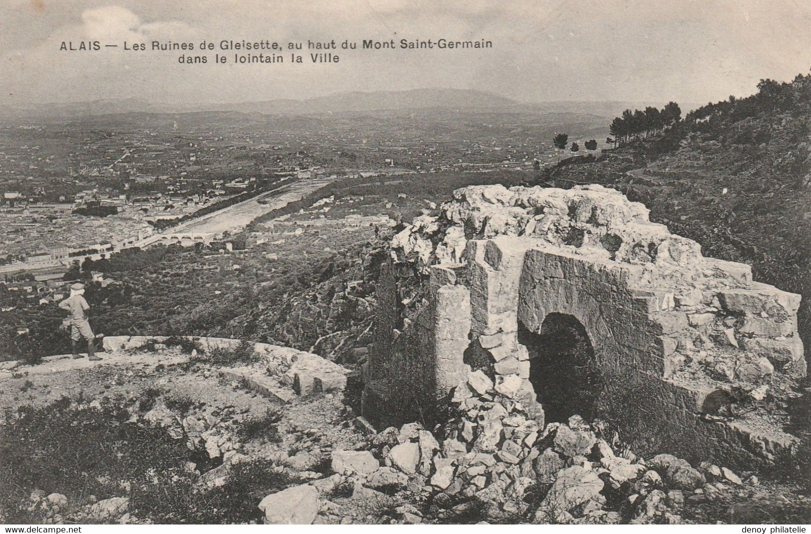 30/ Alais - Les Ruines De Gleisette Au Haut Du Mont Saint Germain Dans Le Lointain La Ville - Alès