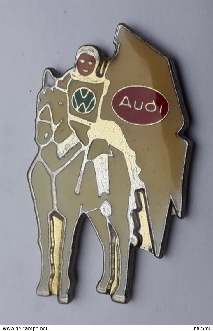 AN250 Pin's AUDI VOLKSWAGEN VW Chevalier Cheval Horse Achat Immédiat - Audi