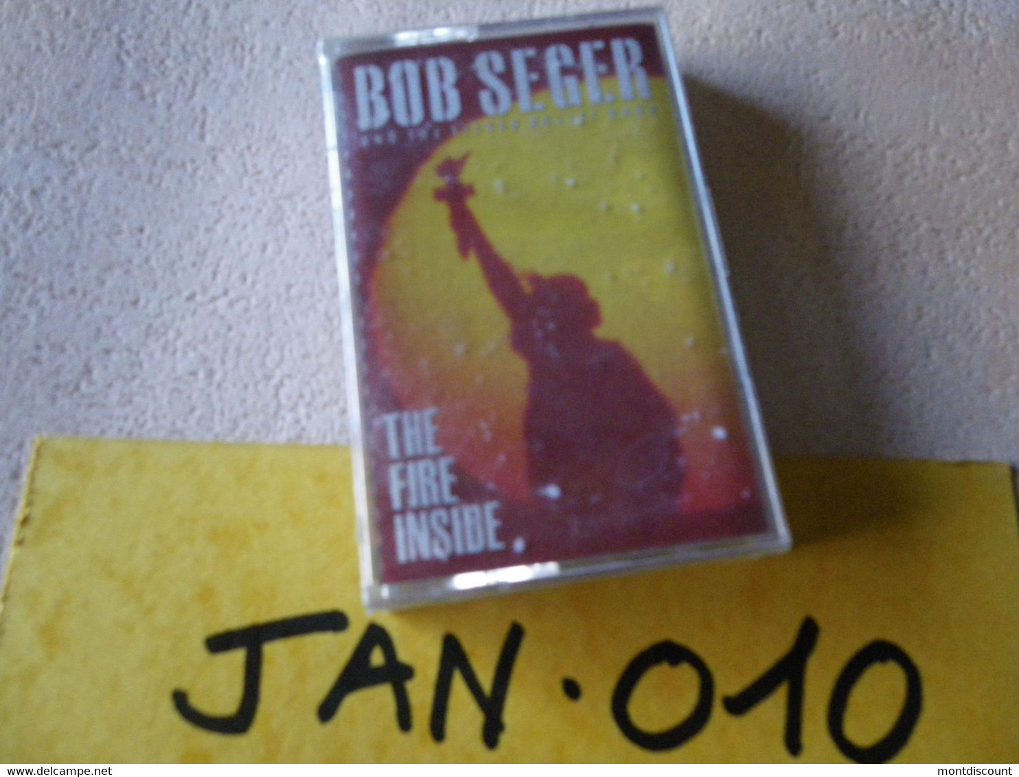 BOB SEGER K7 AUDIO EMBALLE D'ORIGINE JAMAIS SERVIE... VOIR PHOTO... (JAN 010) - Cassettes Audio