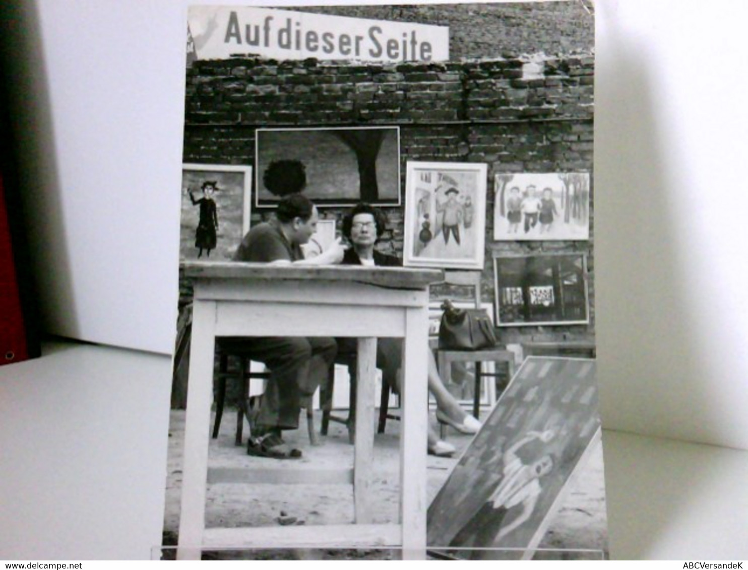 Originalfoto Gerd Kreutschmann. Nachkriegszeit Berlin - West, Kunstmarkt Krezberg. V6259 - Signierte Bücher