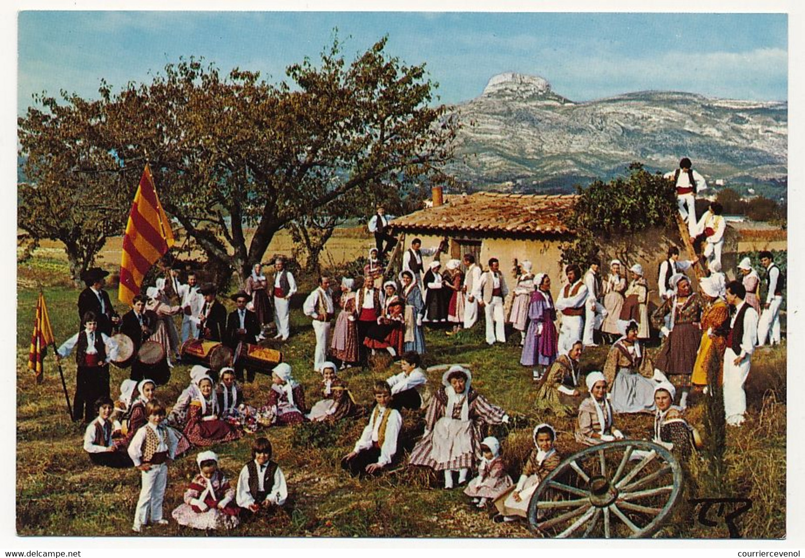 2 CPM - AUBAGNE (B Du R) - Li Dansaïre De Garlaban - Groupe Folklorique Provencal - Aubagne