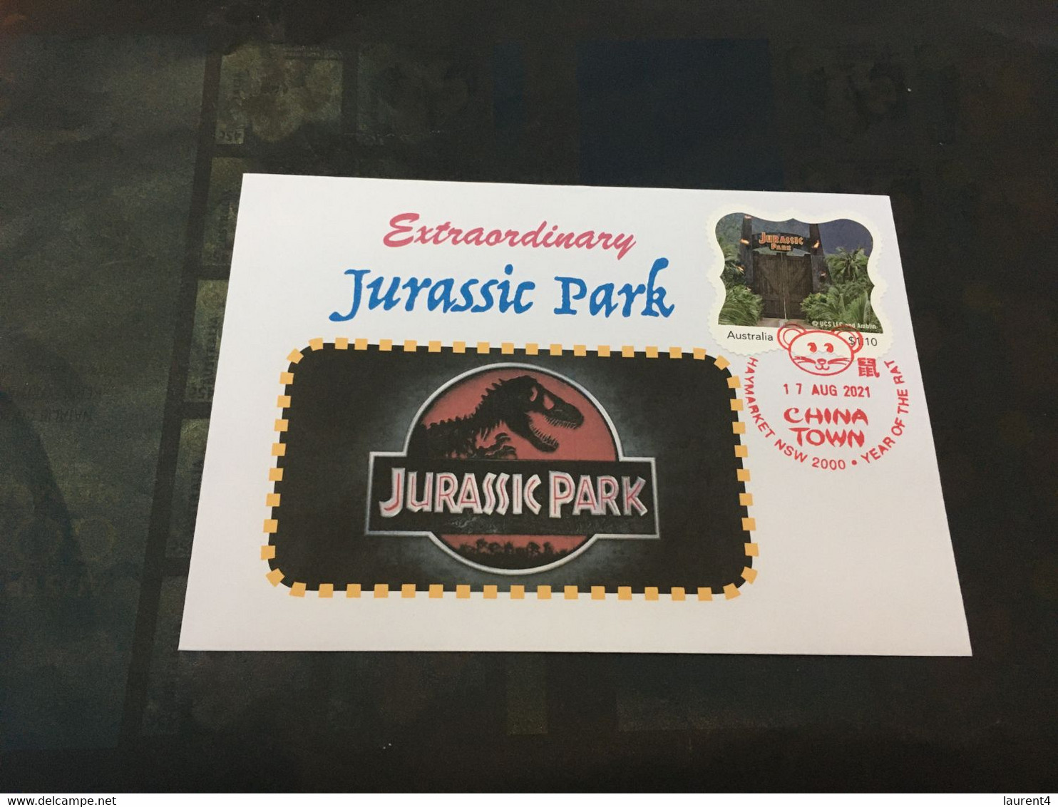 (Folder) (Large) Extraordinary Presentation Pack  (with 1 Cover With Jurassuc Park Stamp) - Presentation Packs