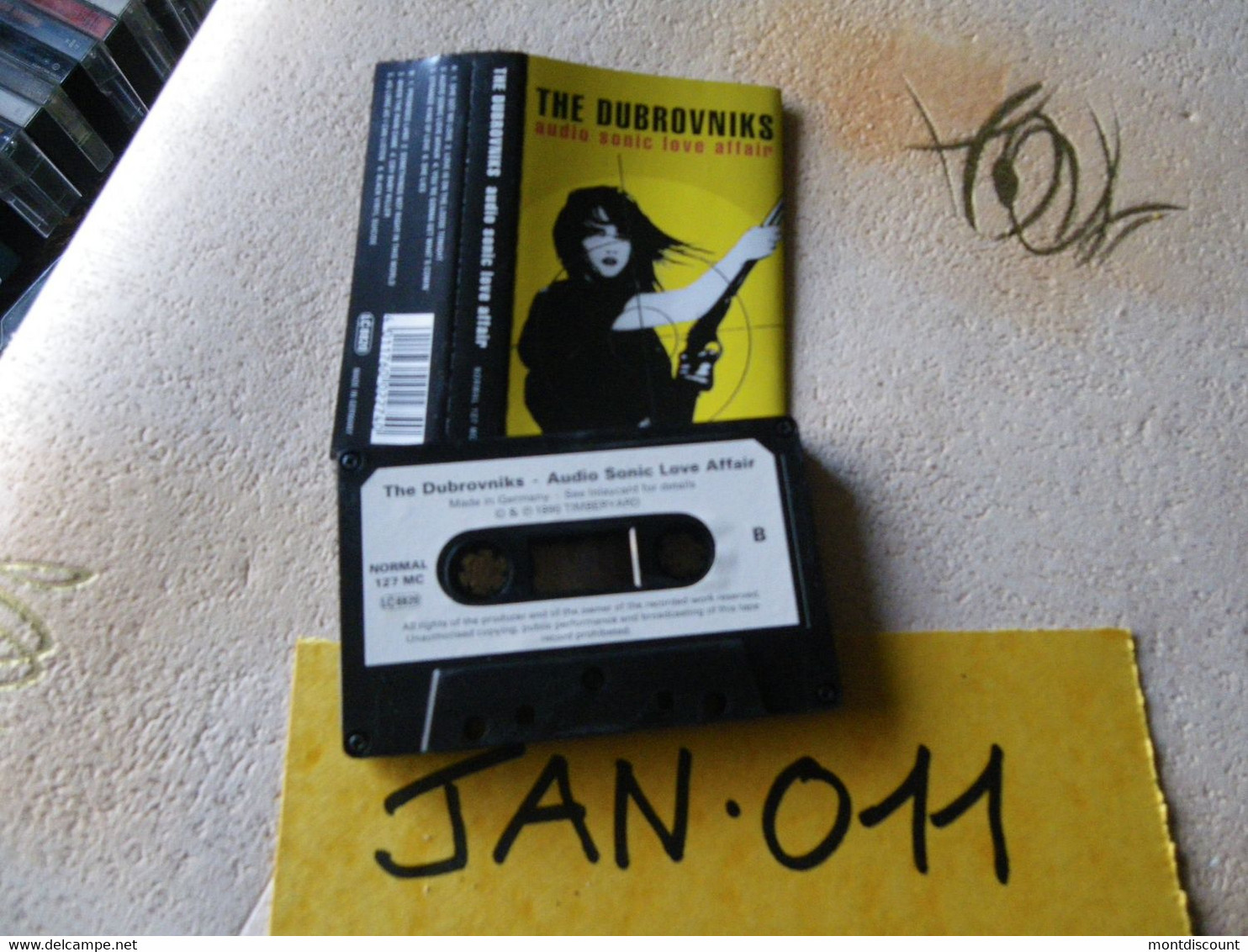 THE DUBROVNIKS K7 AUDIO VOIR PHOTO...ET REGARDEZ LES AUTRES (PLUSIEURS) (JAN 011) - Cassettes Audio