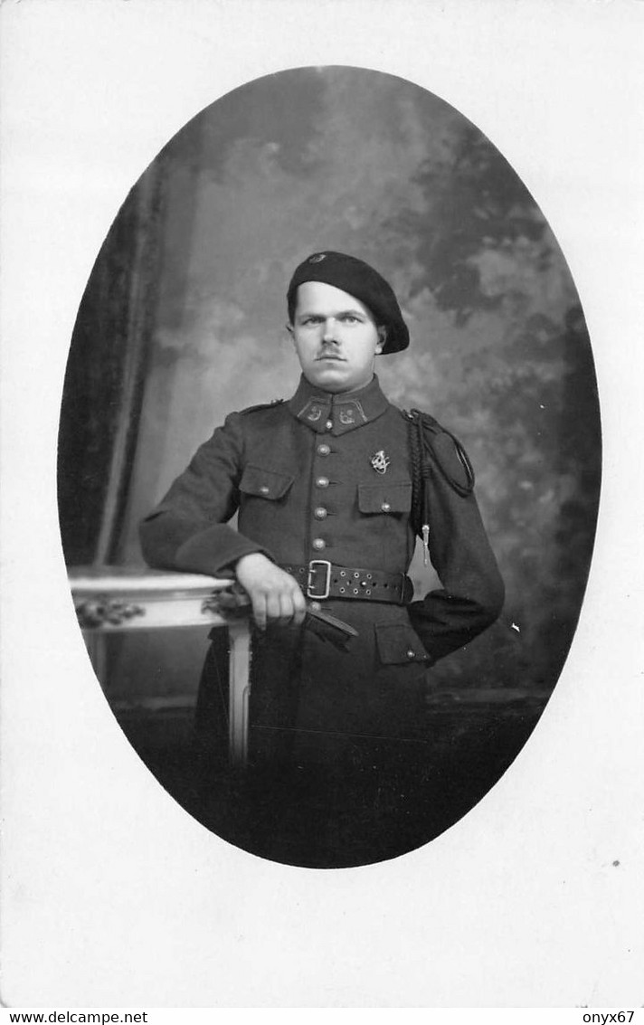 Carte Photo Militaire Français-38-GRENOBLE-Isère-6 ème Régiment CHASSEURS à PIED- Béret-avec Insigne-Photo Rambaud - Regimenten