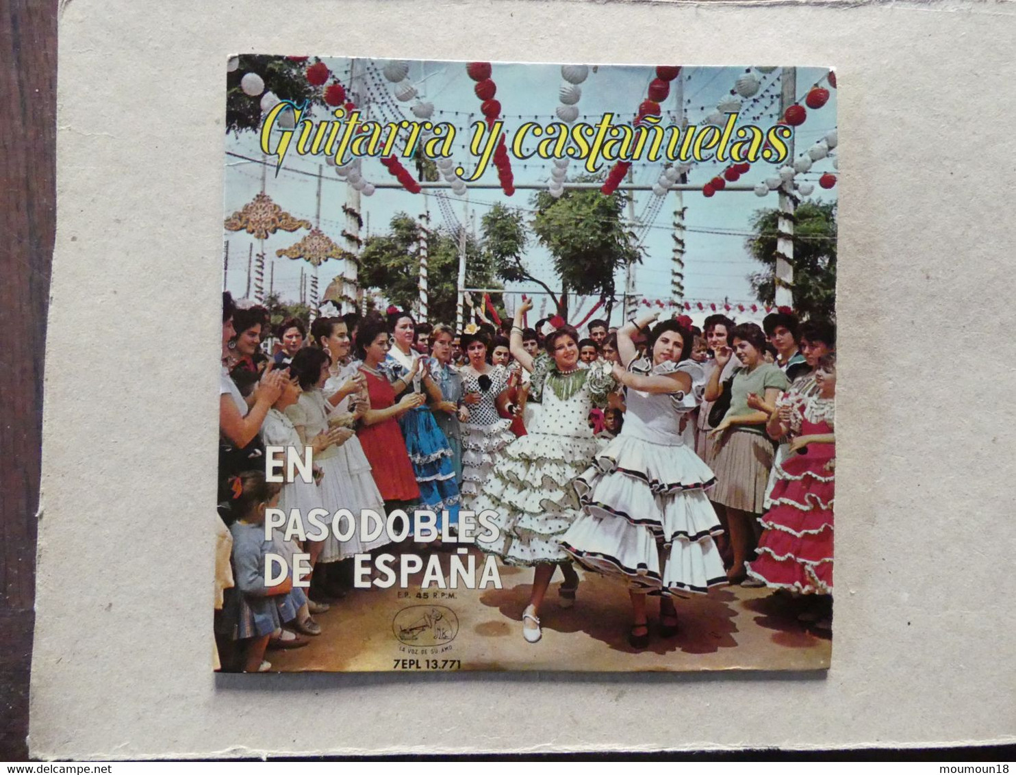 45 T Guitara Y Castanuelas En Pasodobles De Espana 7EPL13771 - 45 T - Maxi-Single