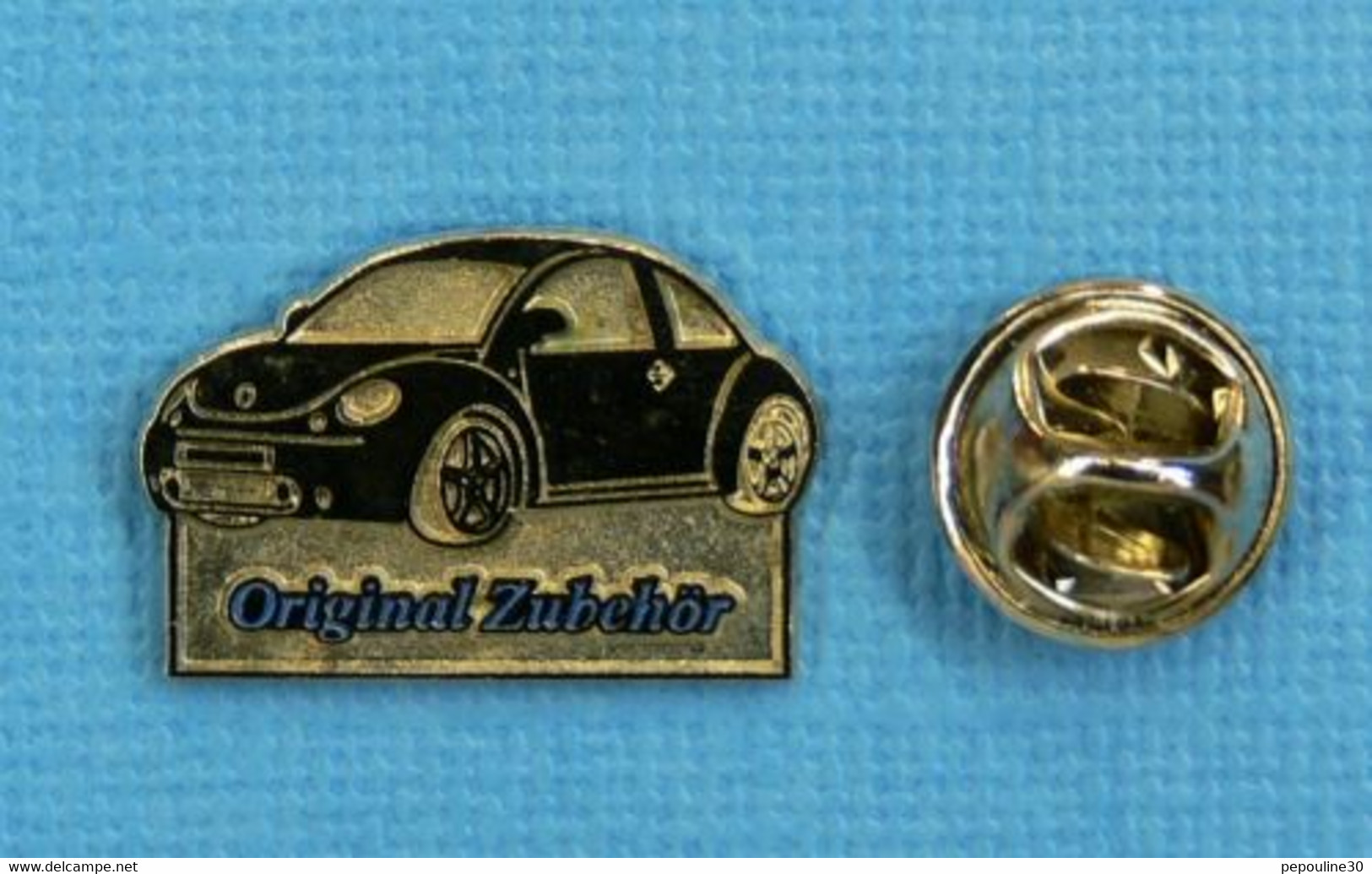 1 PIN'S //  ** VOLKSWAGEN / NEW BEETLE / ORIGINAL ZUBEHOR ** . (A.I.D.A. Witten Germany) - Volkswagen