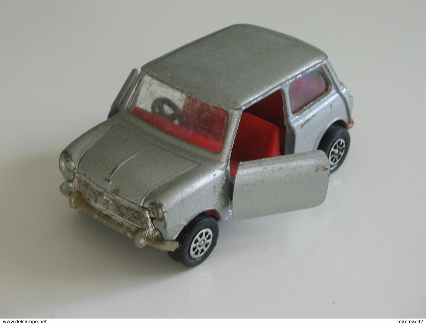 CORGI TOYS - British Leyland ---British Leyland Mini 1000 - Made In GT Britain   **** EN ACHAT IMMEDIAT **** - Echelle 1:32