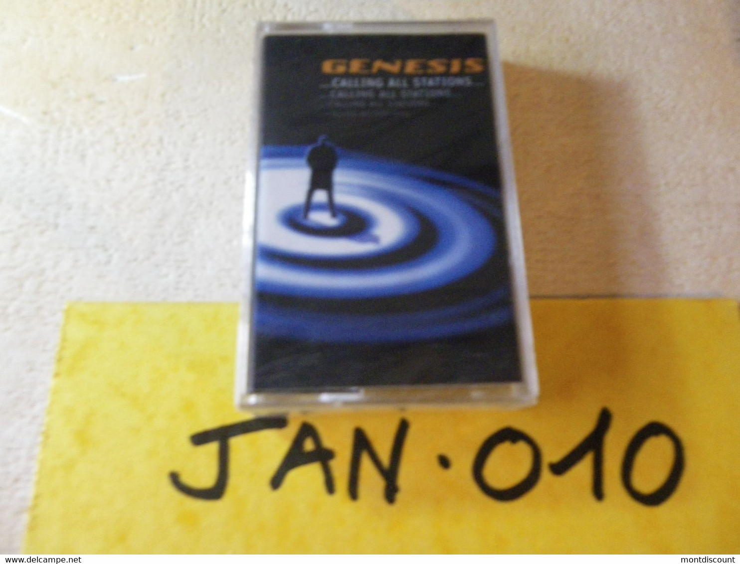 GENESIS K7 AUDIO EMBALLE D'ORIGINE JAMAIS SERVIE... VOIR PHOTO... (JAN 010) - Cassettes Audio