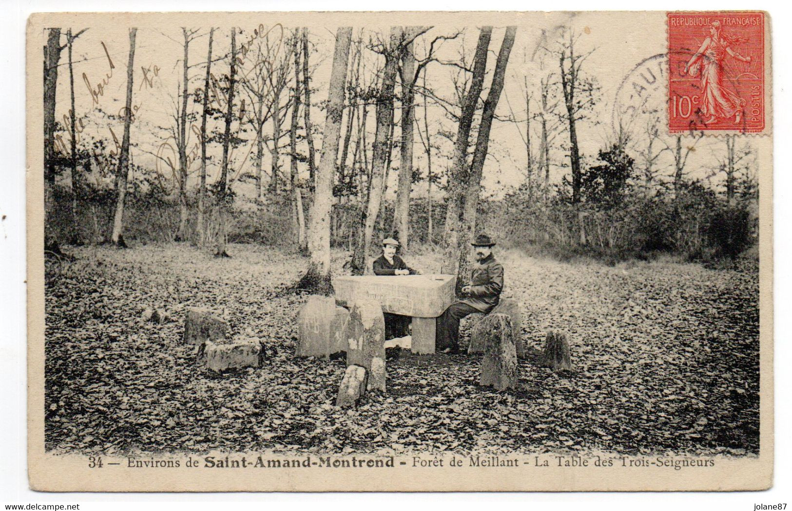 CPA   18    SAINT AMAND MONTROND     -      FORET DE MEILLANT  1907      LA TABLE DES TROIS SEIGNEURS - Saint-Amand-Montrond