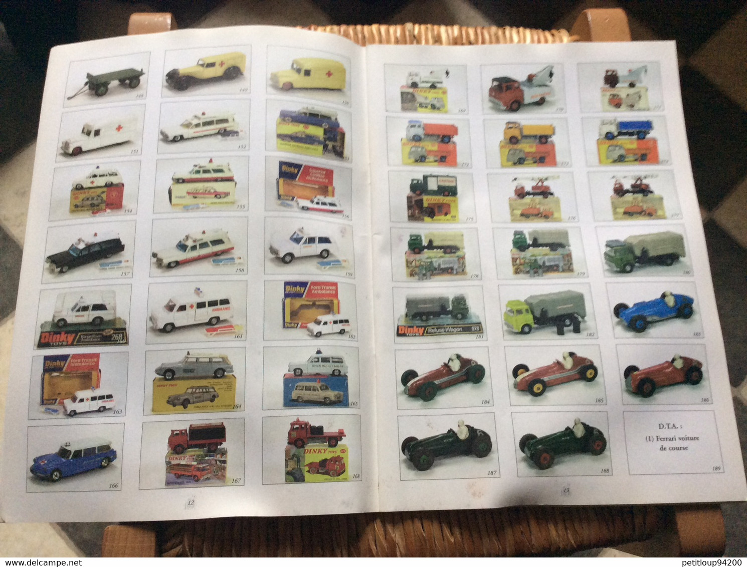 CATALOGUE GALERIE DE CHARTRES  Automobiles 1/43e  * DINKY TOYS  *SOLIDO  *NOREV  *C.I.J  *C.I.J. EUROPARC  *J.R.D. Etc..