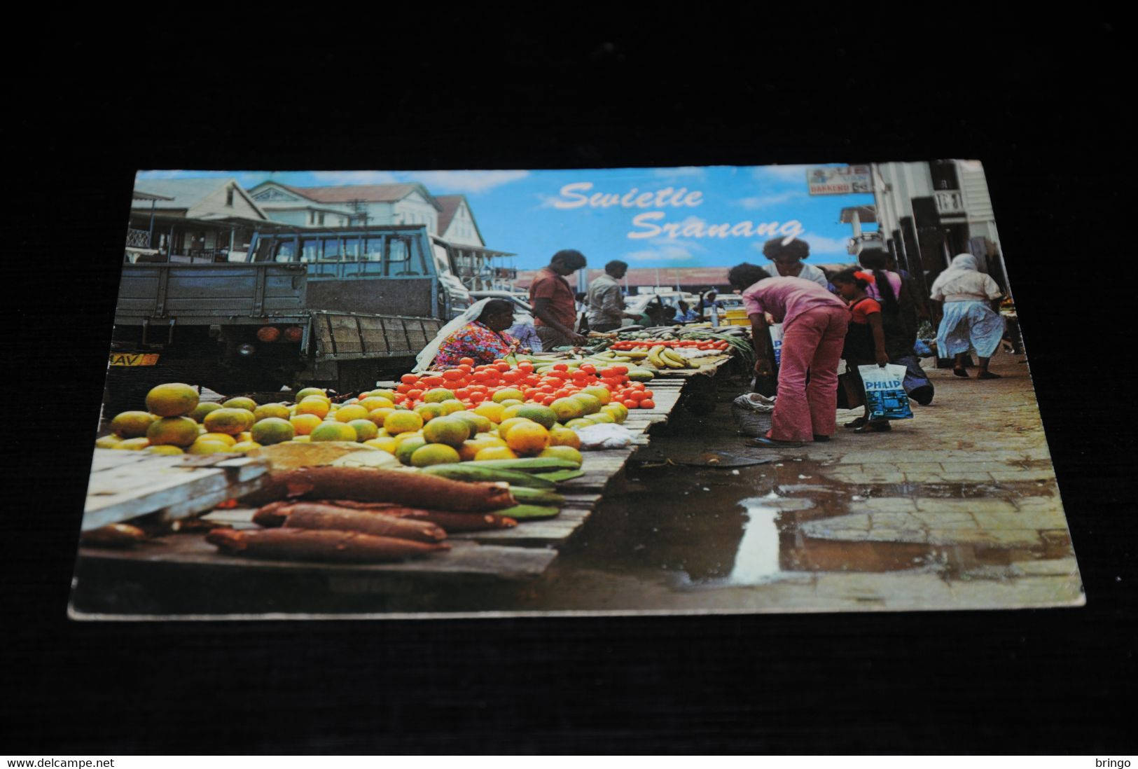 38260-                       SURINAME, STREET-VENDORS IN THE JODENBREESTRAAT - Suriname