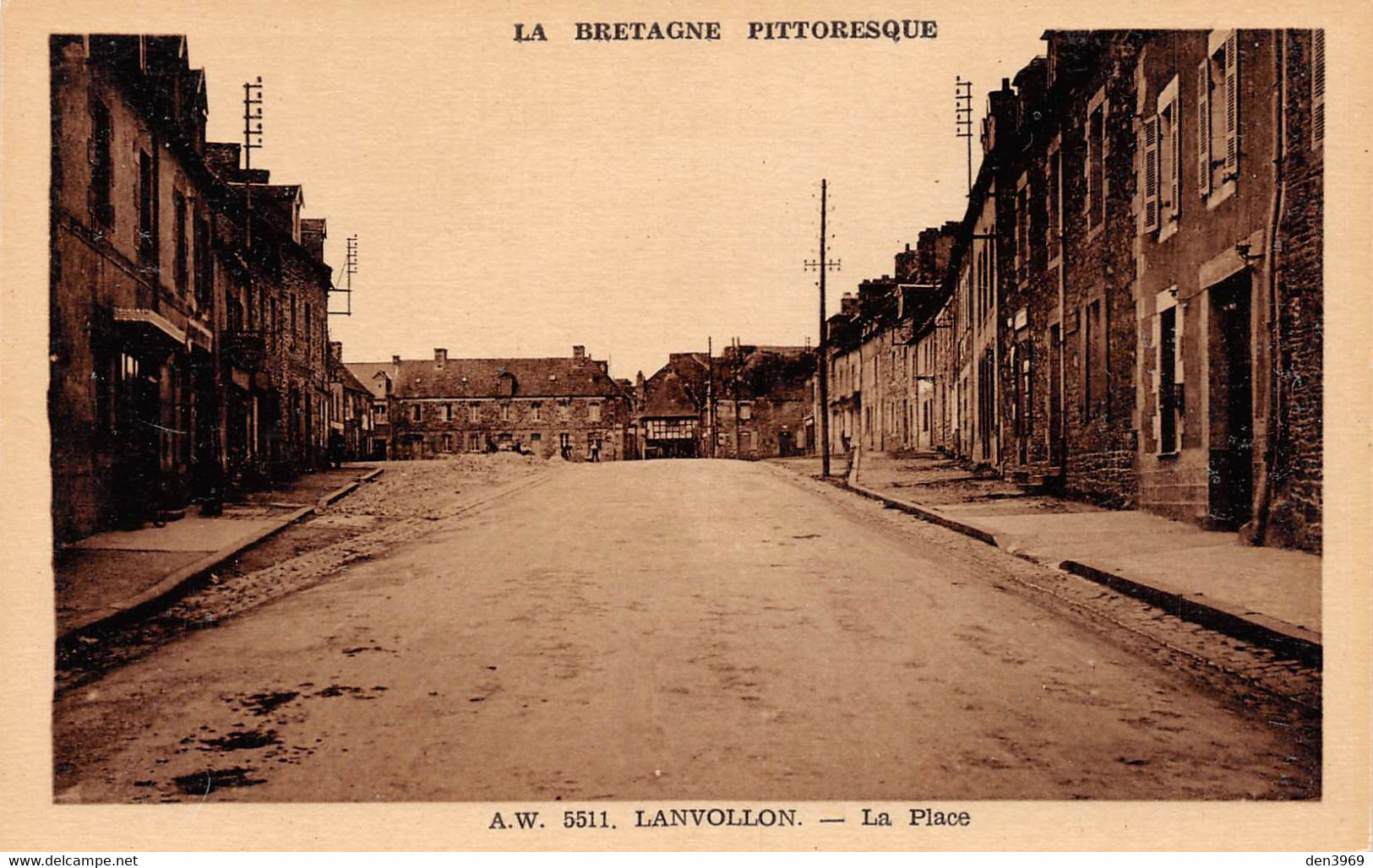 LANVOLLON - La Place - Lanvollon