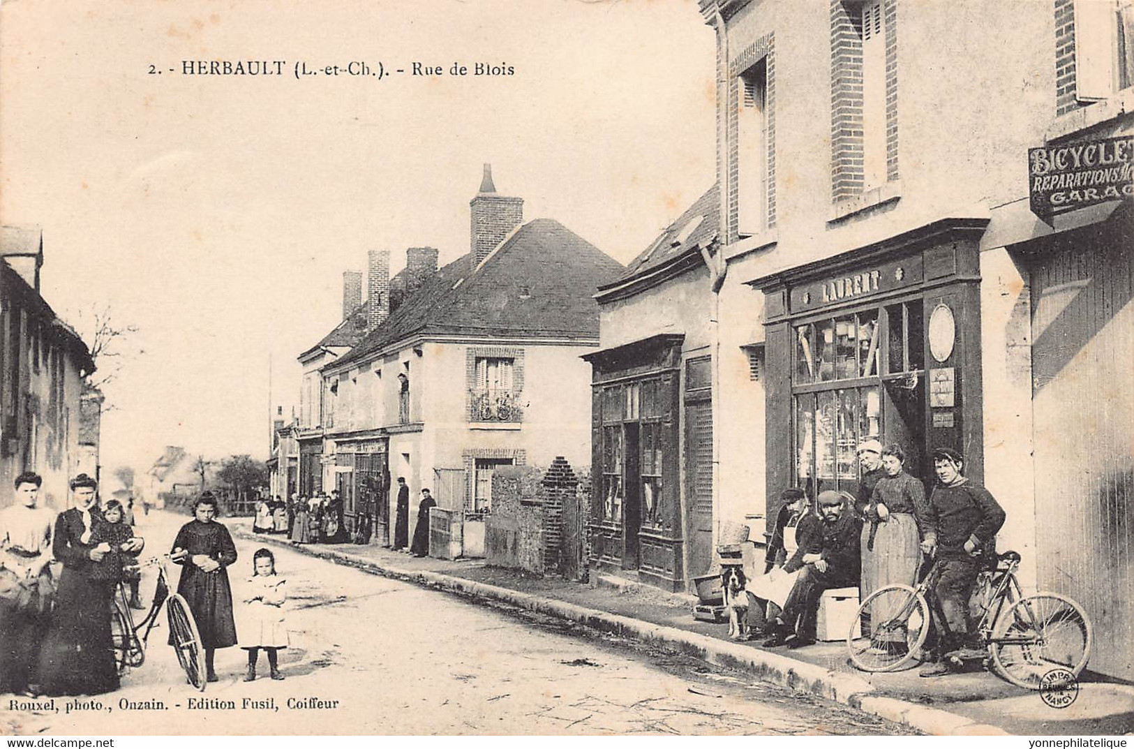 41 - LOIR ET CHER - HERBAULT - 10254 - Rue De Blois - - Herbault