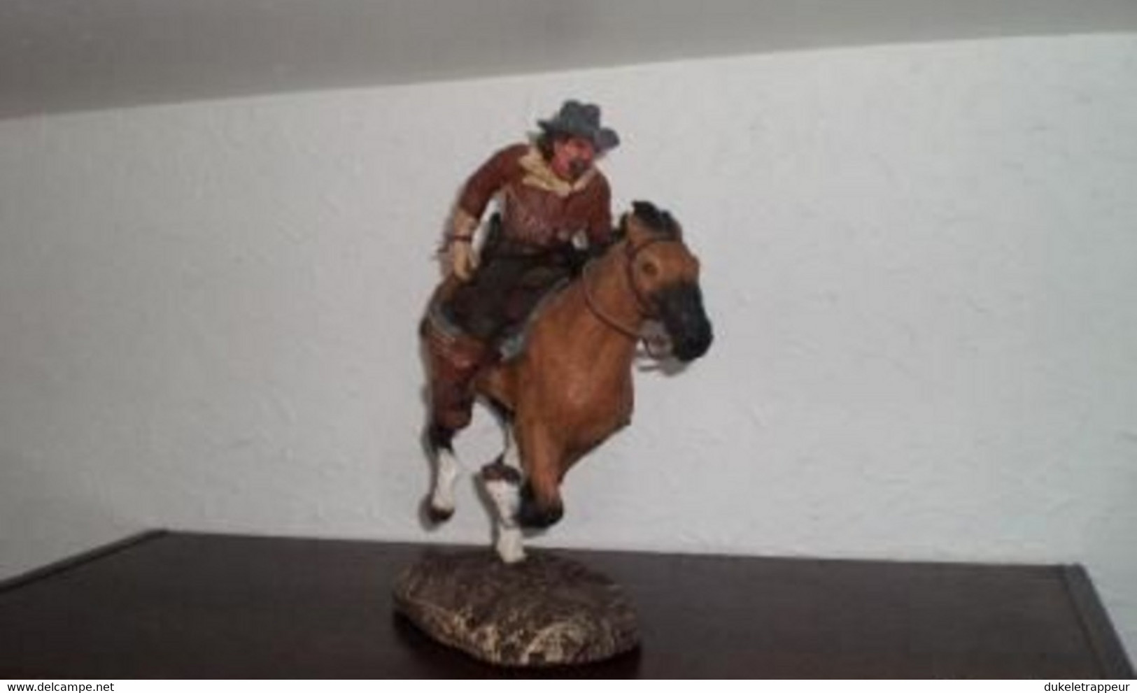 Statuette "Daniel MONFORT" Collection !!! PONY EXPRESS / WINCHESTER  ! - Altri & Non Classificati