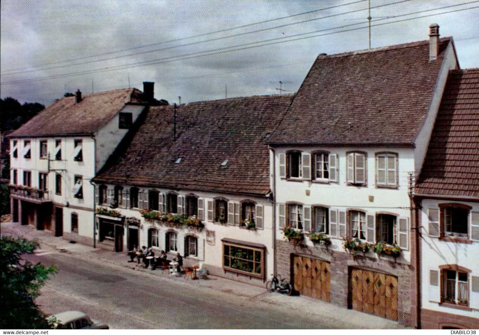 LA PETITE PIERRE        ( BAS - RHIN )    HOTEL-RESATAURANT " AUX 3 ROSES " - La Petite Pierre