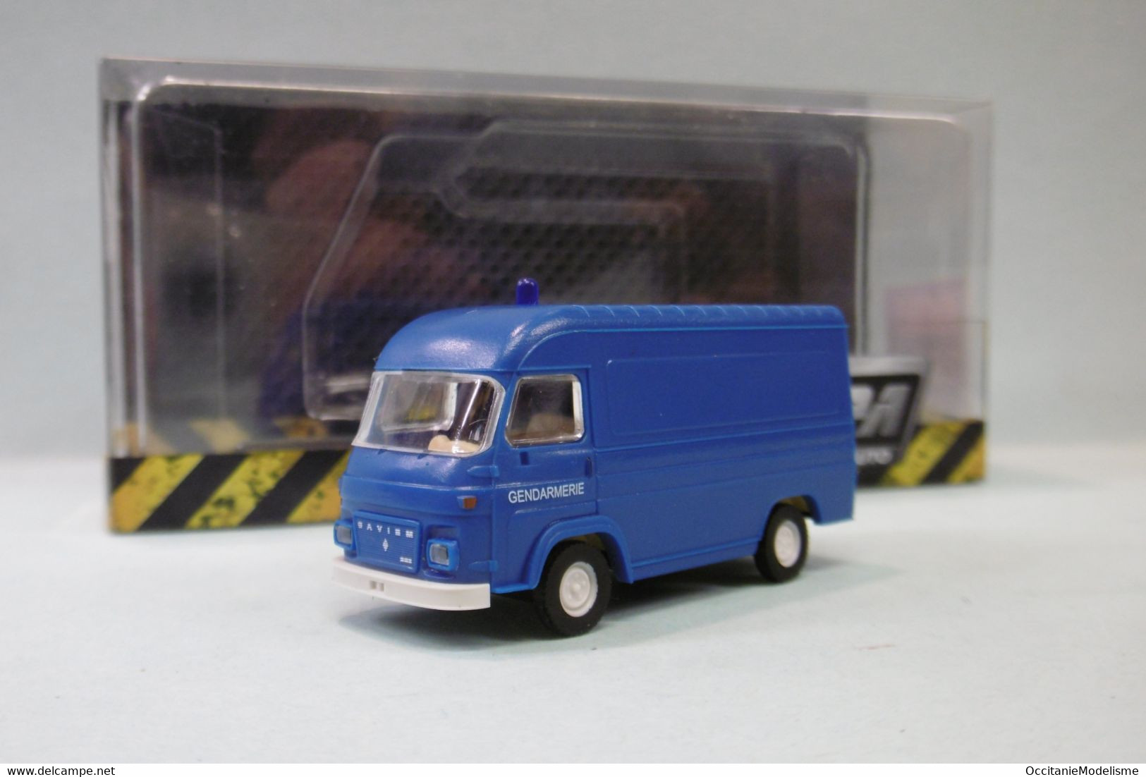 Igra / SAI - SAVIEM SG2 Bleu Gendarmerie Réf. 2904 Neuf NBO HO 1/87 - Véhicules Routiers