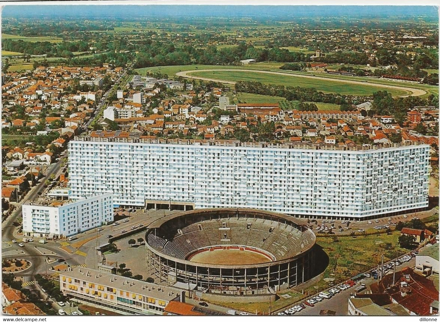 31  2 Cartes De TOULOUSE  Les Arenes Et Champ De Course De La Cepiere  Les Allées Jean Jaures - Toulouse