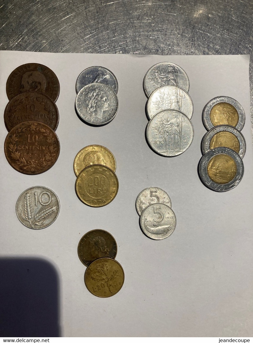 Lot De 18 Monnaies–Italie - Centesimi - Lire - - Autres & Non Classés