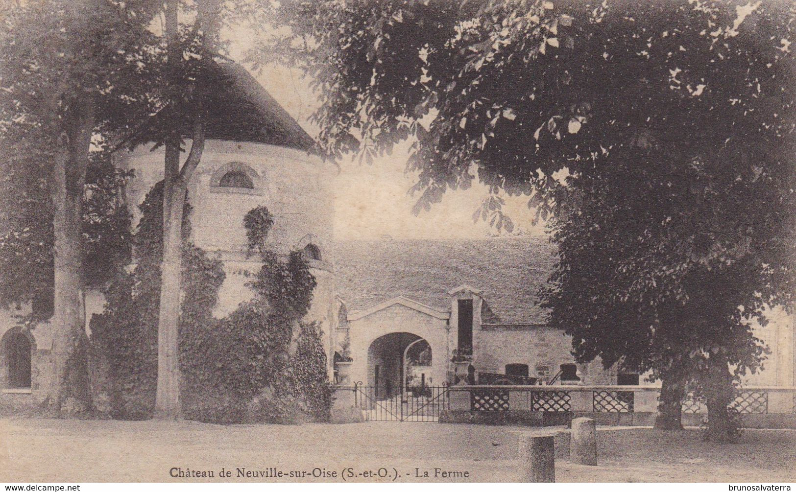 NEUVILLE SUR OISE - Château - La Ferme - Neuville-sur-Oise