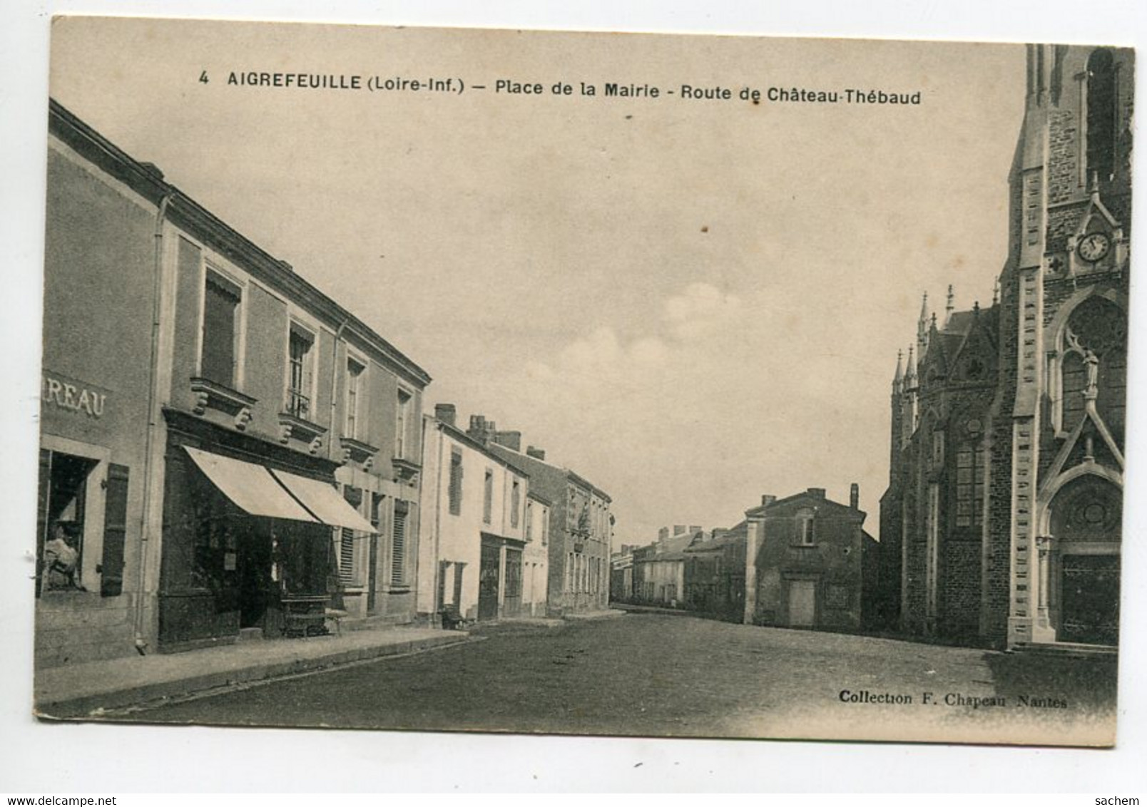 44 AIGREFEUILLE Commerce Place De La Mairie Route De Chateau Rhébaud écrite Vers  1910     / DEP 2016 - Aigrefeuille-sur-Maine