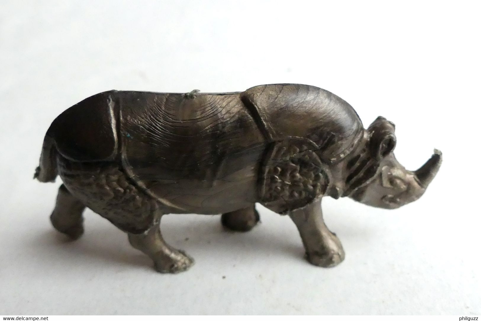 FIGURINE PUBLICITAIRE OMO LE ZOO RHINOCEROS GRANDE TAILLE Animaux Animal - Otros & Sin Clasificación