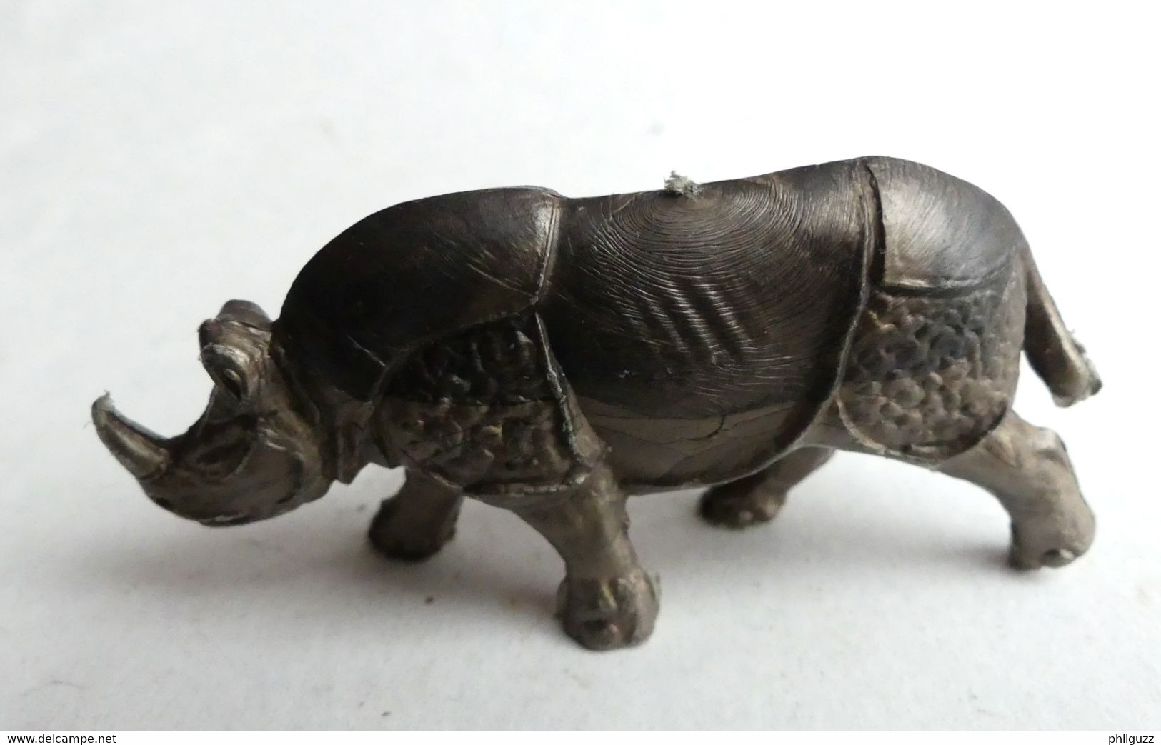 FIGURINE PUBLICITAIRE OMO LE ZOO RHINOCEROS GRANDE TAILLE Animaux Animal - Other & Unclassified