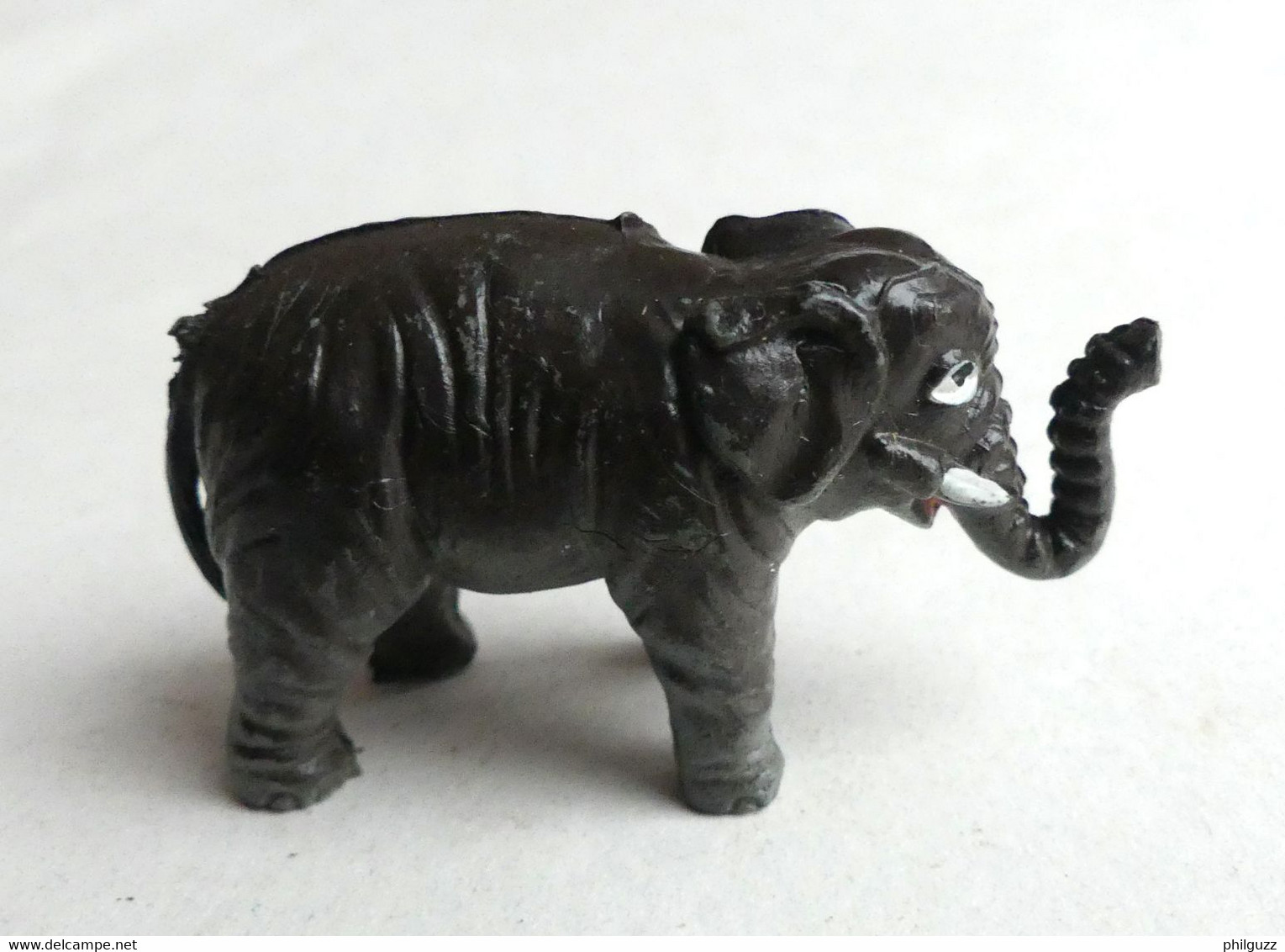 FIGURINE PUBLICITAIRE PRIOR ELEPHANT Petit Animaux Animal - Autres & Non Classés