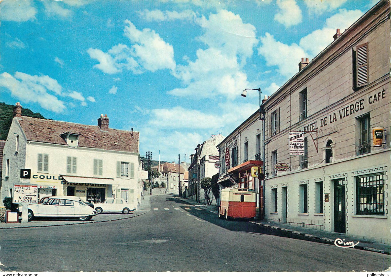 YVELINES  SAINT REMY LES CHEVREUSE Place Du 14 Juillet (cpsm) - St.-Rémy-lès-Chevreuse