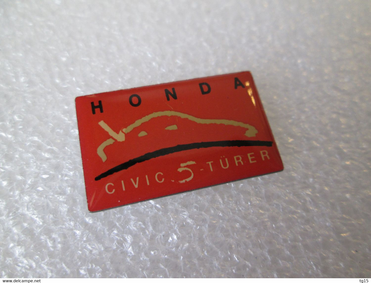 PIN'S    HONDA   CIVIC  5  TURER - Honda