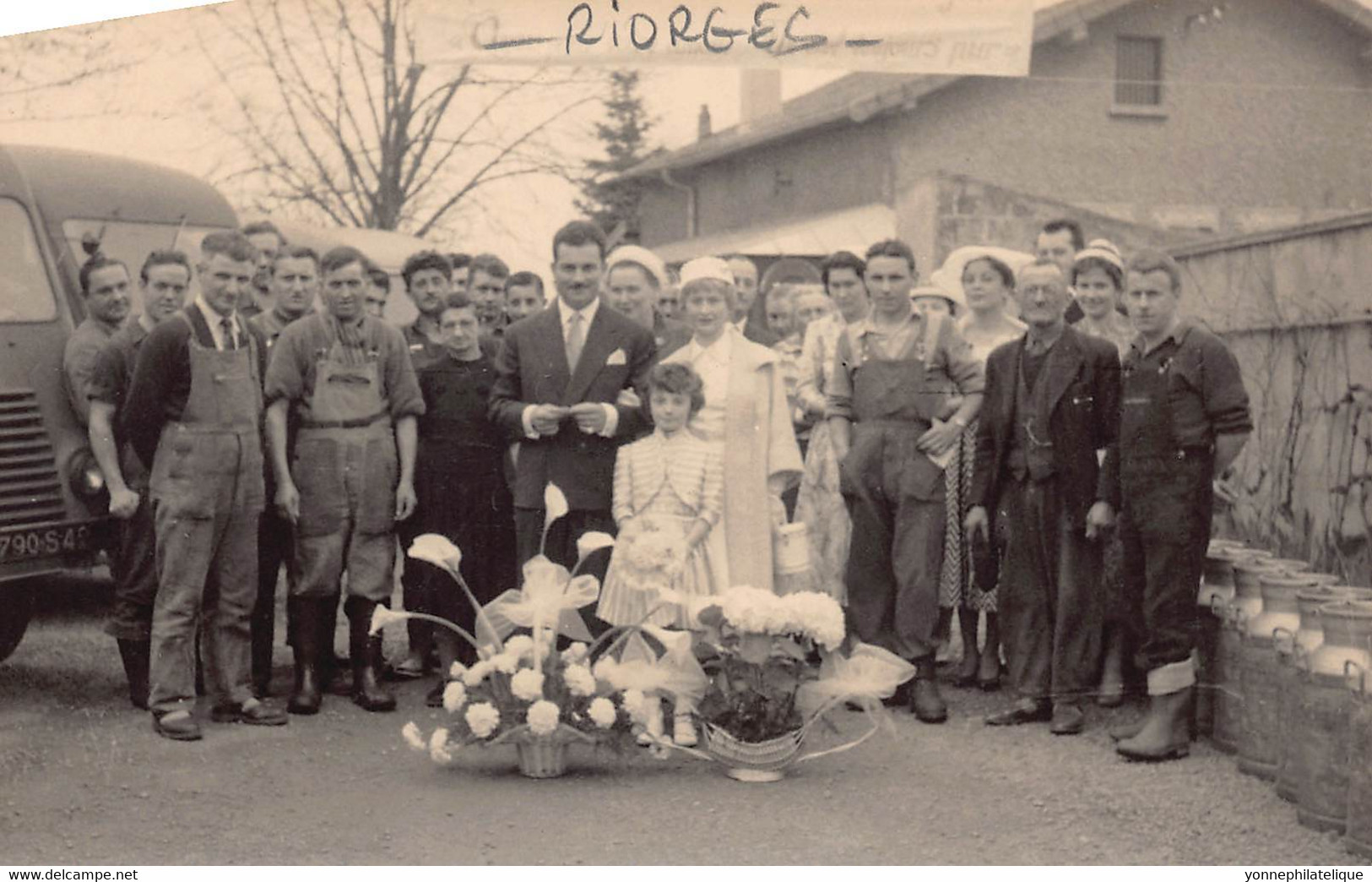 42 - LOIRE - RIORGES - 10143 - Carte Photo Famille MAROT Laitier - Généalogie - Riorges