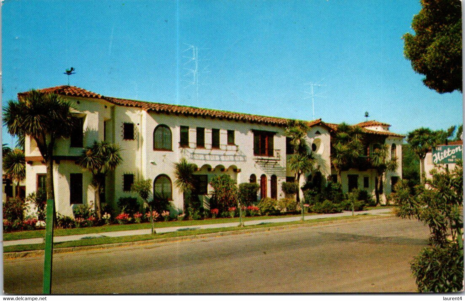 (1 F 16) USA - (posted 1957 ?) Hotel Hilton By The Sea (Santa Barbara) - Santa Barbara