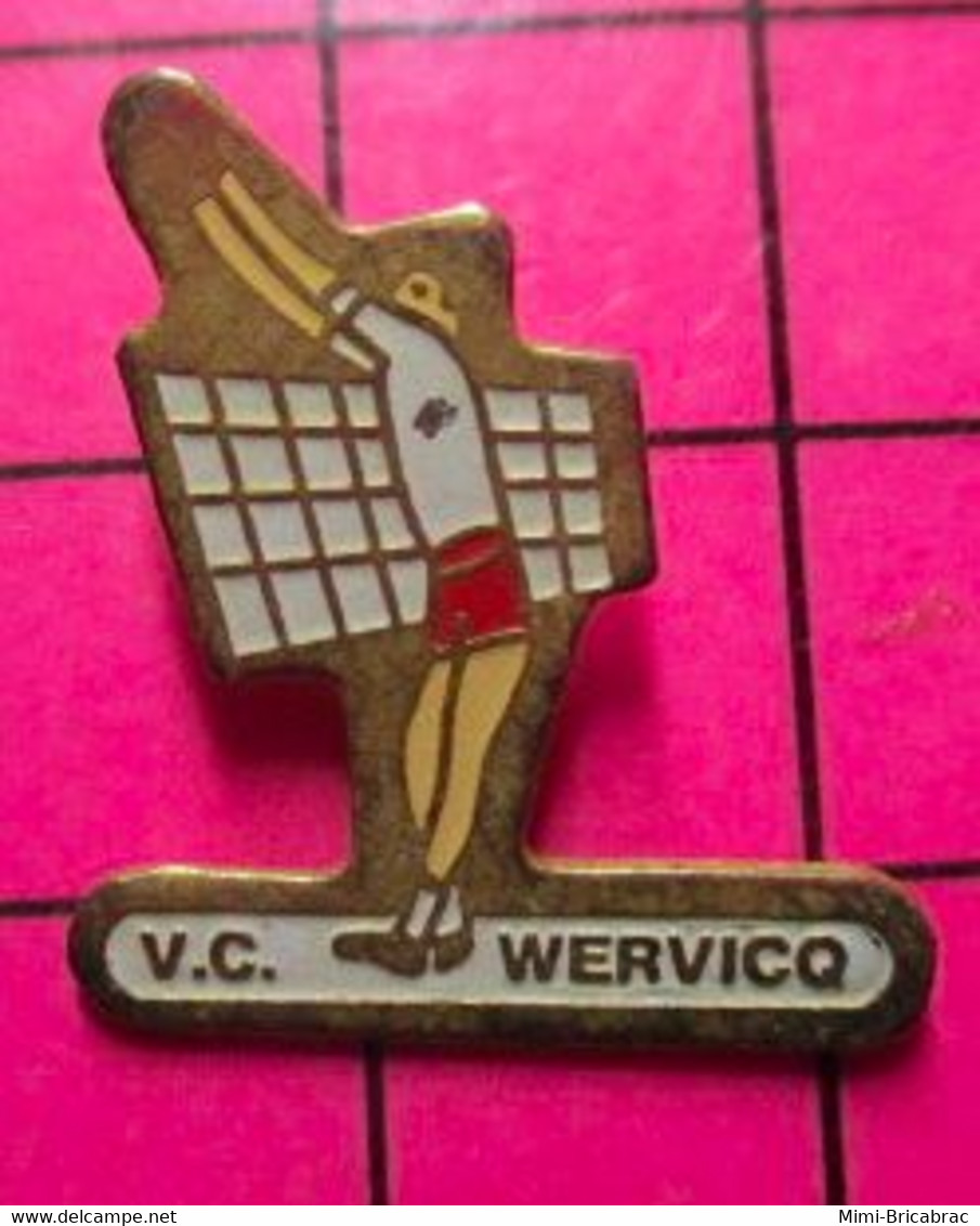 413A Pin's Pins / Beau Et Rare / THEME SPORTS / CLUB VOLLEY-BALL VC WERVICQ - Volleybal