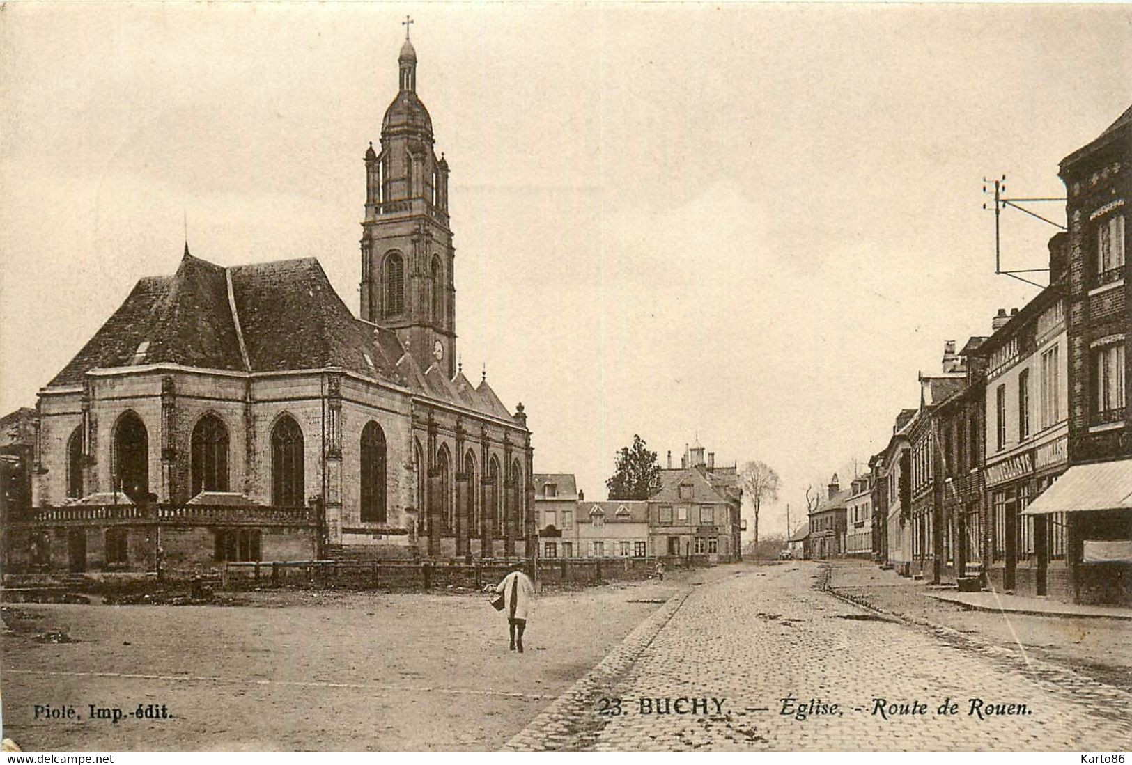 Buchy * La Route De Rouen Et L'église Du Village * Journal Le Nouvelliste - Buchy