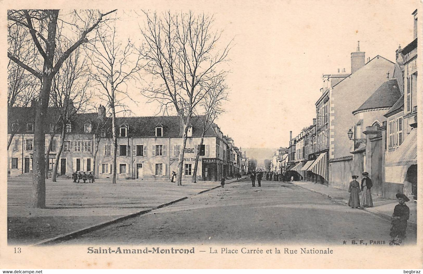 SAINT AMAND MONTROND   PLACE CARREE ET RUE NATIONALE - Saint-Amand-Montrond