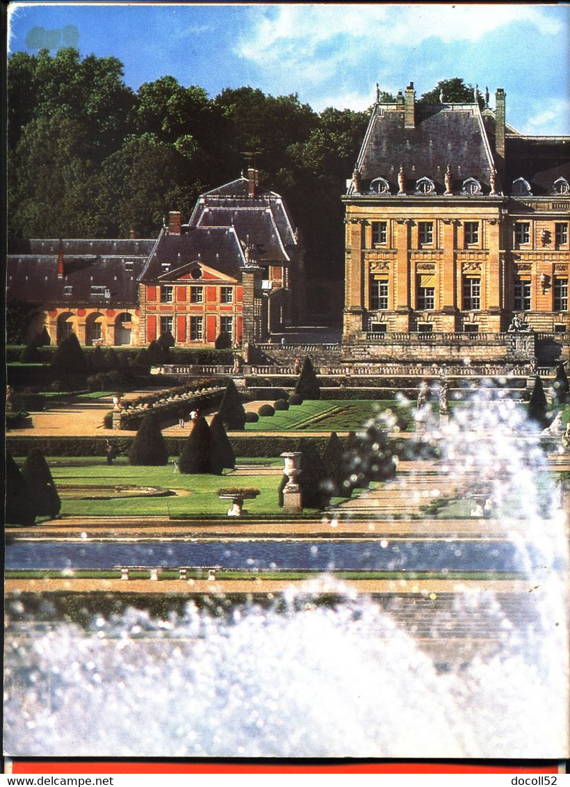 Livre VAUX LE VICOMTE - 64 Pages - Nombreuses Photographies + Plans - Ile-de-France