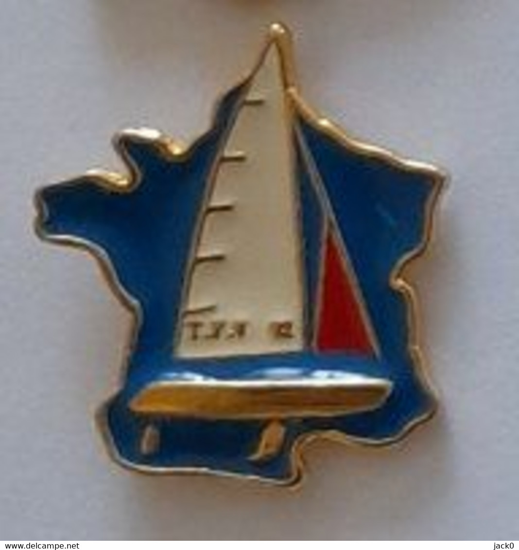 Pin's  Tricolore, Carte De France, Bateau, Voiler  T F 1  92 ?  Verso  PIN'S  OFFICIEL - Bateaux