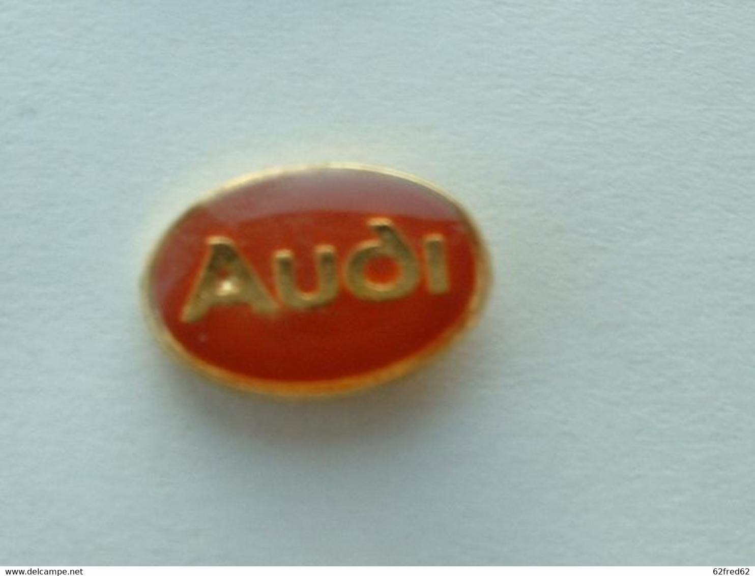 Pin's AUDI - PETIT LOGO - Audi